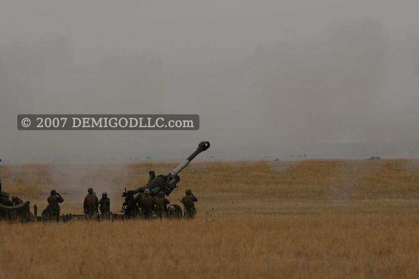 M198 155mm Howitzers firing at Camp Guernsey ARNG Base
, photo 