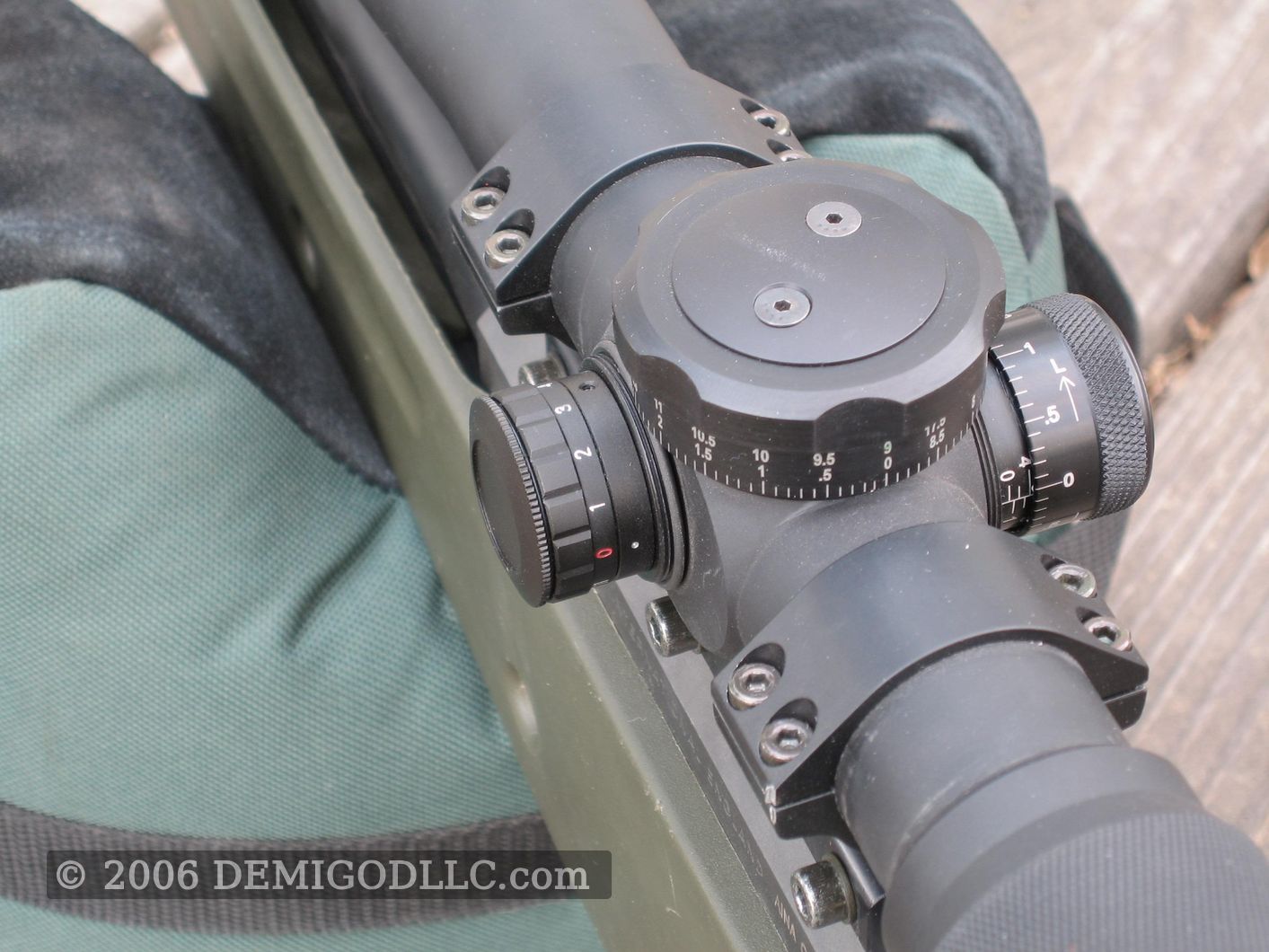 S&B 5-25x56mm PMII vs. USO 3.8-22x44mm SN3 (comparison review)
, photo 