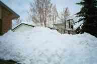 (March 2003 SNOWSTORM!) high snowbank